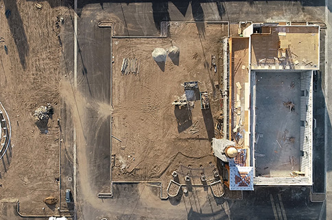 Wide aerial photo of The Landmark in Mission Hills.