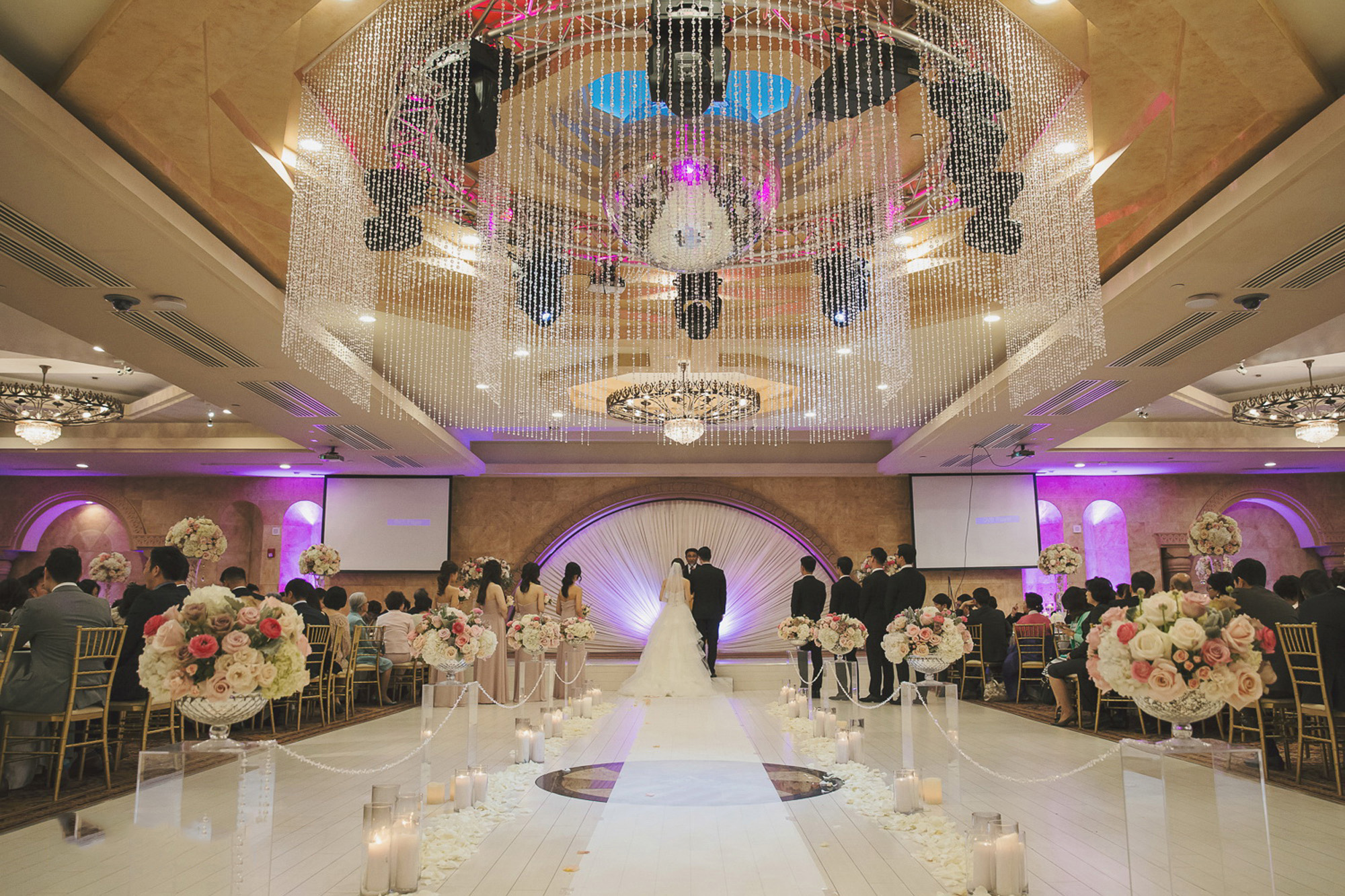 Largest Event Wedding Venue In N Hollywood CA Le Foyer Ballroom