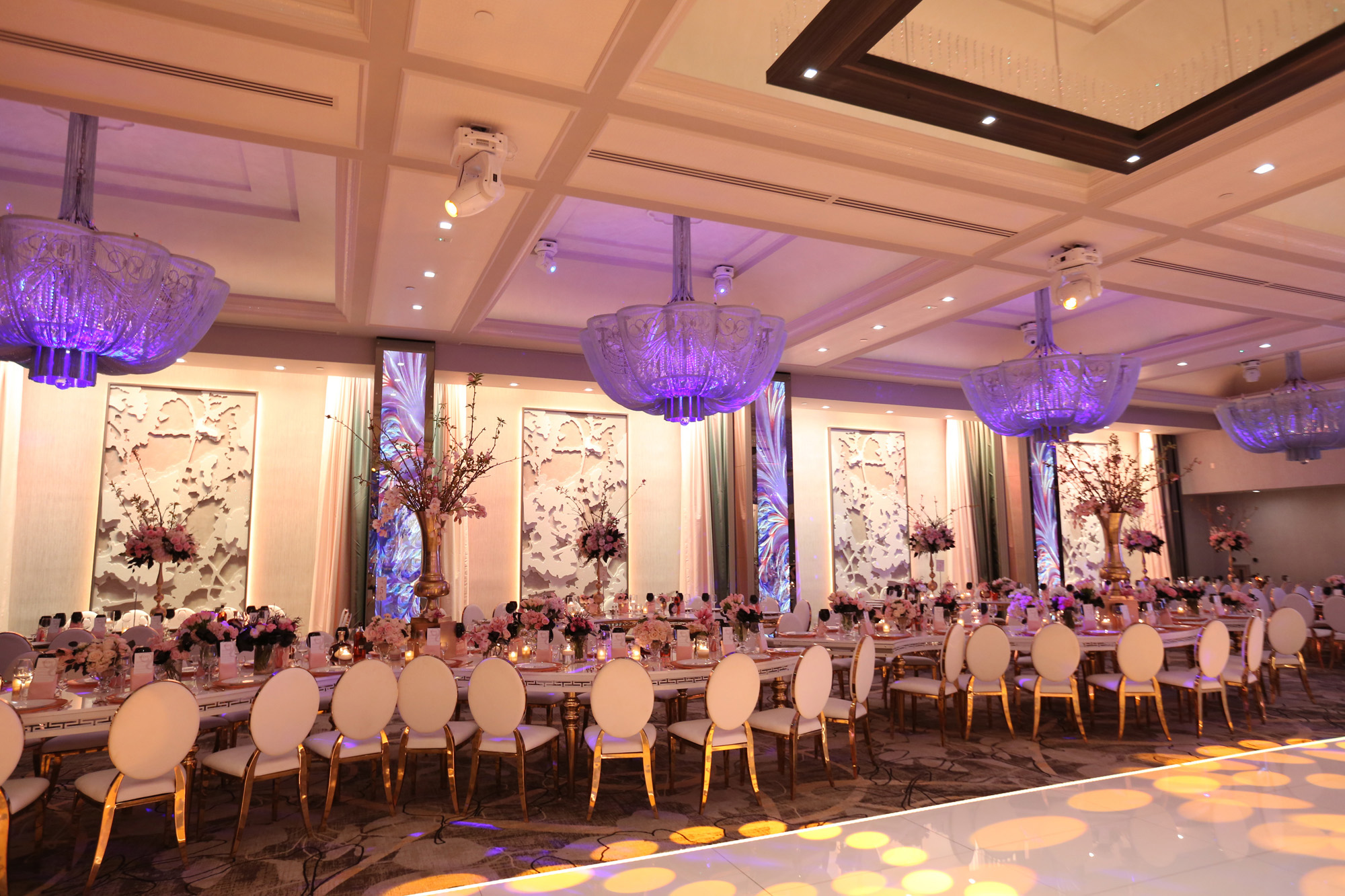  Modern  Wedding  Venue  Legacy Ballroom LABanquets