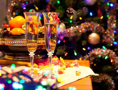 Keep Calm and Party On – How To Throw A Successful Holiday Event