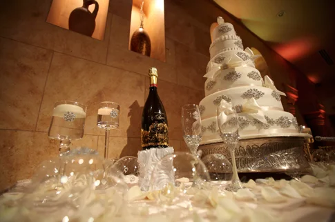 Wedding Gift Etiquette: From the Bridal Shower Down to the Bridal Party
